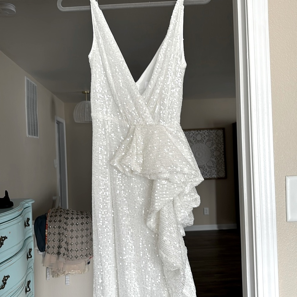 NEW sexy sequin white ruffled dress